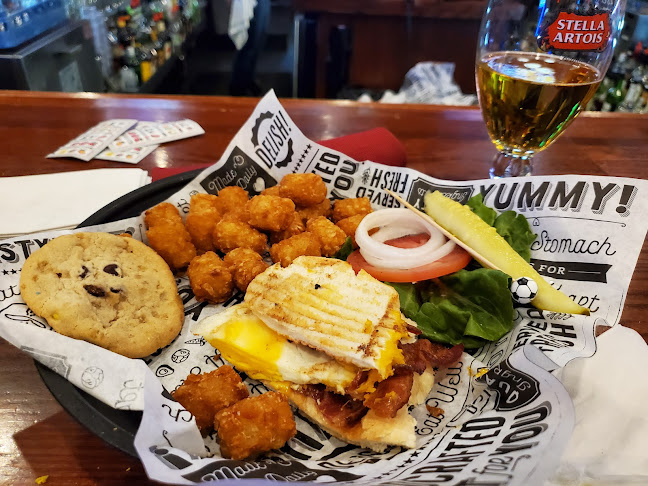 Double D's Sports Pub and Eatery - New Berlin