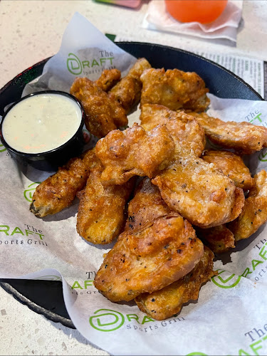 Comments and reviews of The Draft Sports Grill