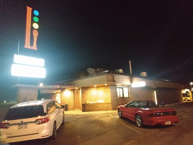 2228 16th Ave SW, Cedar Rapids, IA 52404