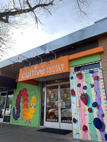 Cultivé Frozen Yogurt - Davis
