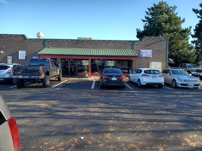 Pints & Quarts - Lacey - Hospitality and gastronomy