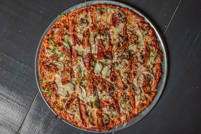 Opinii despre Crooked Feathers Pizza & Wings - O'Fallon în O'Fallon - Hospitality and gastronomy