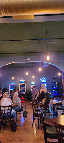 Ernie's Midtown Pub - Hospitality and gastronomy