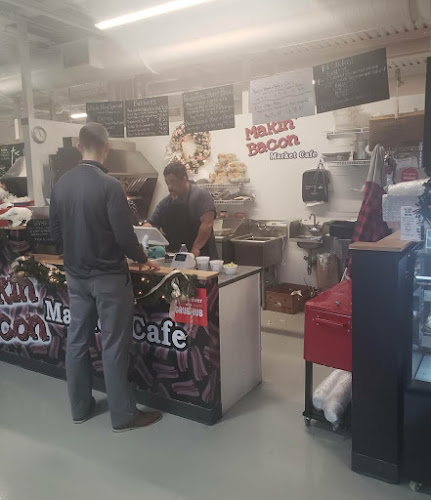 Makin' Bacon - Hospitality and gastronomy