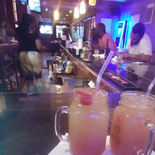 Charlie B's - Philadelphia