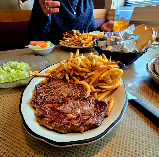 Gus and George's Spaghetti and Steak House - Virginia Beach