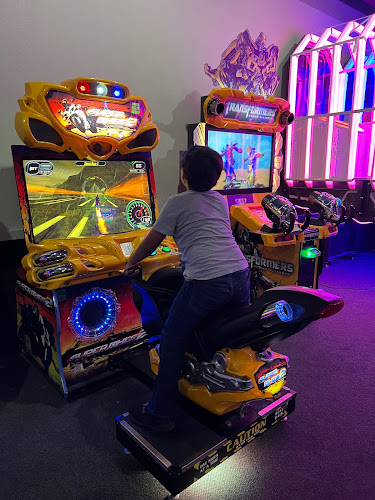 Comments and reviews of Mr Gatti's Pizza Midland