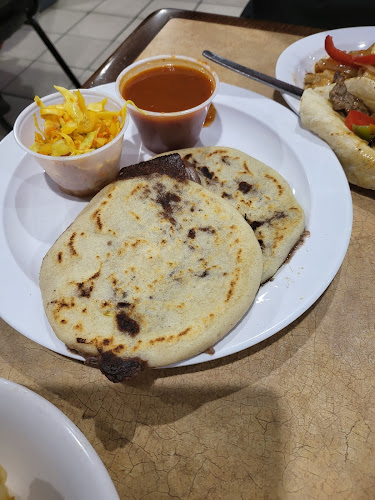 Flores Family Restaurant - Hospitality and gastronomy