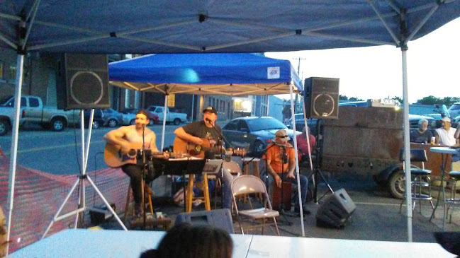 Getaway Lounge - Clarksville