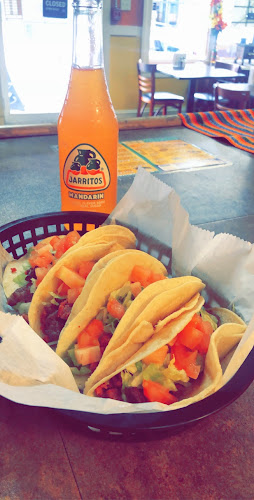 La Familia Tacos - Warwick
