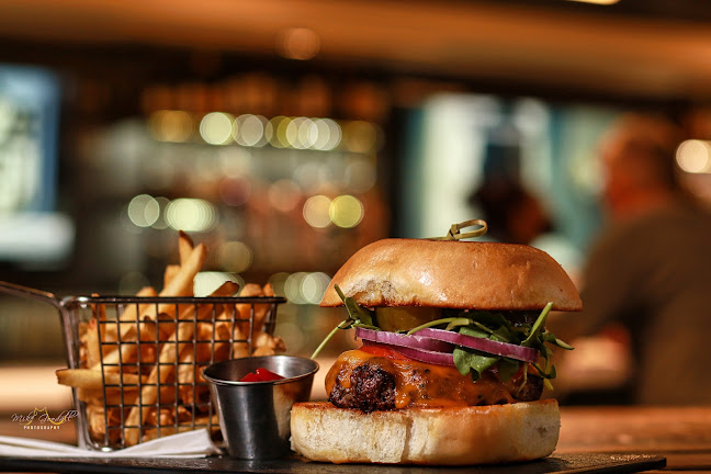 Comentarii opinii despre The 205