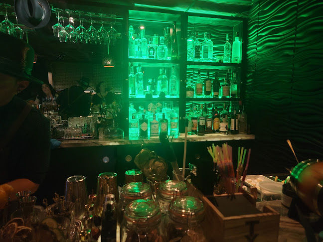 The Green Hat Bar - Oakland Park