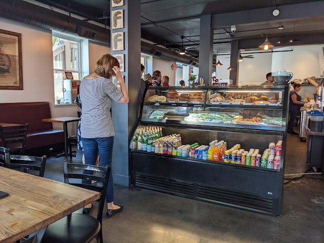 Comentarii opinii despre Coffee & More Cafe