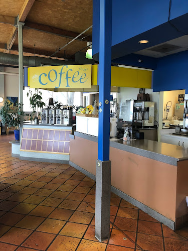 La Bou Bakery & Cafe (Power Inn & Fruitridge) - Sacramento