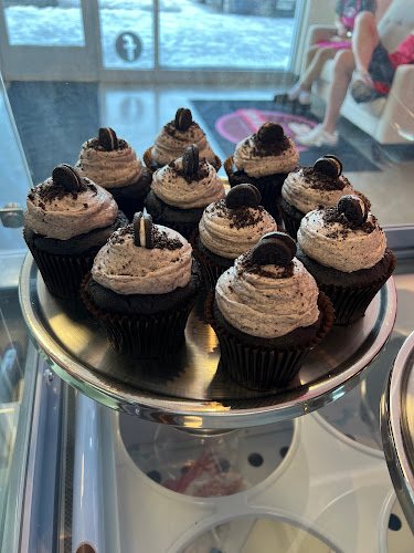 Smallcakes Cupcakery - Westminster