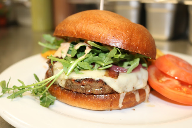 Opinii despre Milestone Tavern în San Luis Obispo - Hospitality and gastronomy