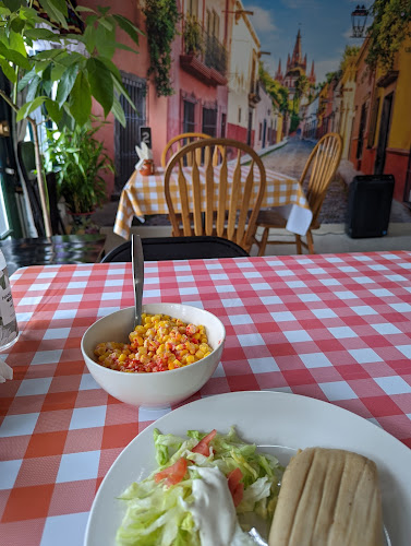 La Esquina Cafe - Tukwila