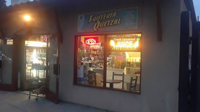 Comments and reviews of Fruteria Quetzal