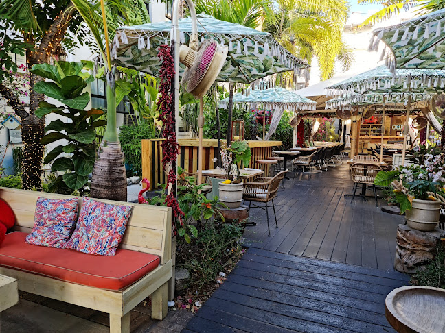 1610 Collins Ave, Miami Beach, FL 33139