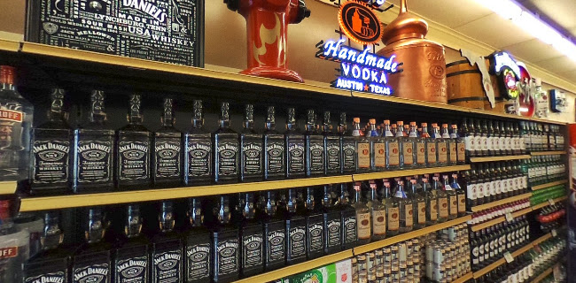 Opinii despre Publix Liquors at The Marketplace at Dr. Phillips în Orlando - Hospitality and gastronomy