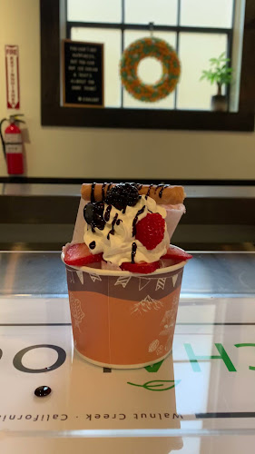 Opinii despre CHALOGY Tea Bar and Desserts în Walnut Creek - Hospitality and gastronomy