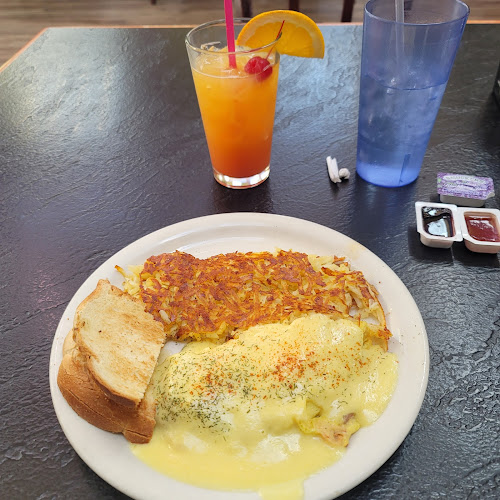 Lili's Restaurant & Bar - Reno