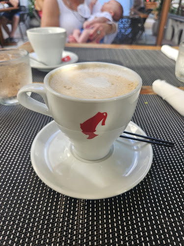 Salt Cafe Miami Beach