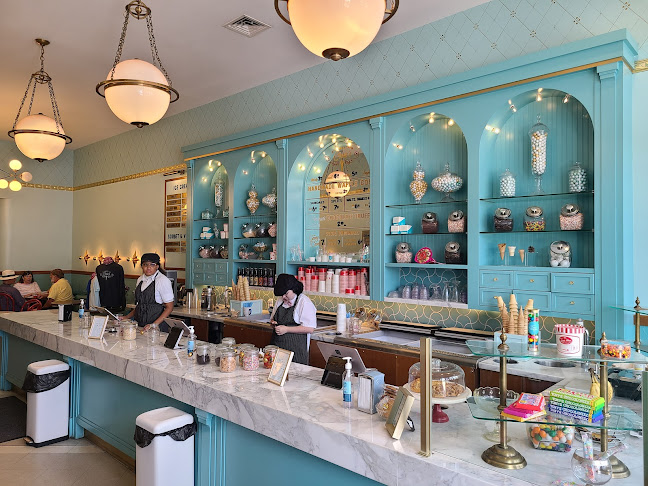 Sweet Cooie's Ice Cream and Confectionery - Hospitality and gastronomy