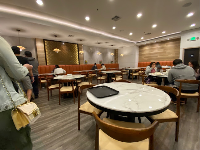 Comentarii opinii despre Noodle Nest 和悦 (formally Dun Huang)