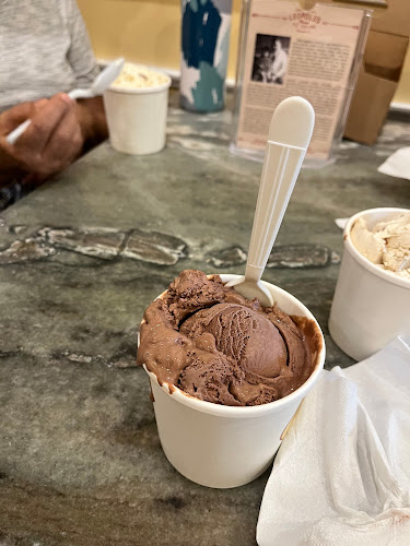 Opinii despre Leopold’s Ice Cream at the Savannah/Hilton Head International Airport în Savannah - Hospitality and gastronomy