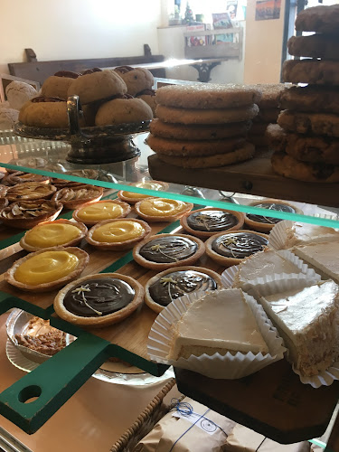 Little Bee Bakery - Hospitality and gastronomy