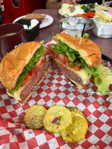 Pete's Place - Hospitality and gastronomy