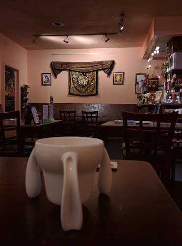 4927 Oakton St, Skokie, IL 60077