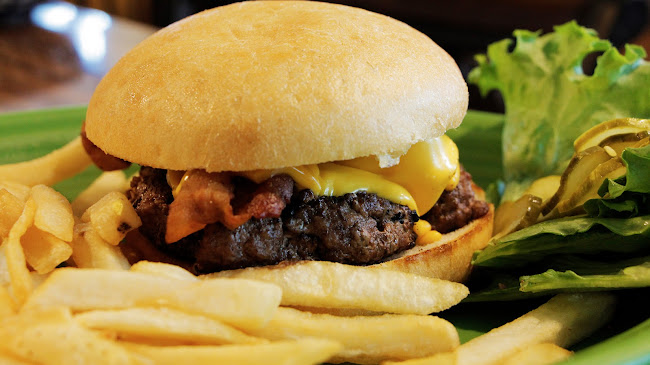 Raptis Family Restaurant - Warren