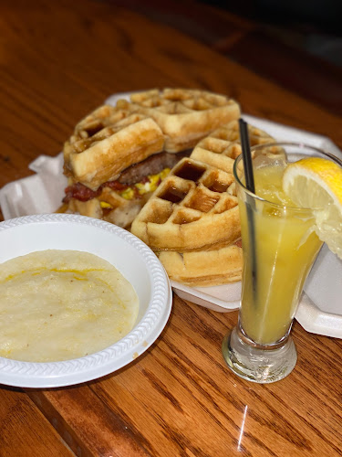 Comentarii opinii despre Ken’s Lounge