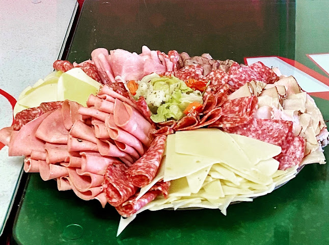 Opinii despre Tony's Italian Deli în Montebello - Hospitality and gastronomy