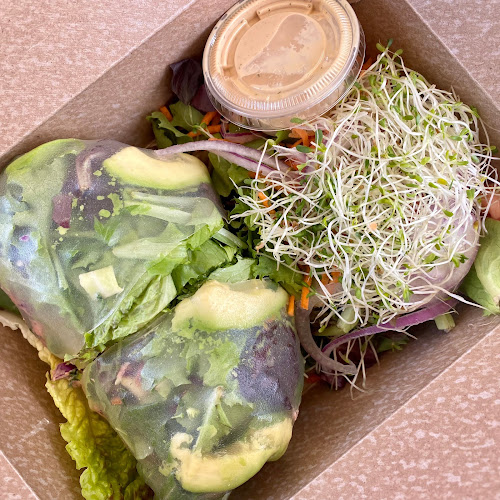 Nature's Health Food & Cafe - Palm Springs