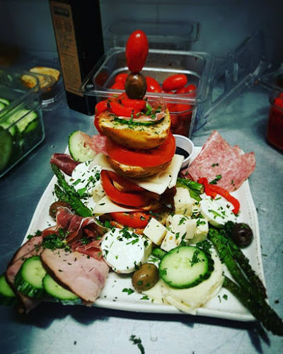 Opinii despre Tumblesalts Café în Providence - Hospitality and gastronomy