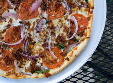 Opinii despre Theo's Neighborhood Pizza, Metairie în Kenner - Hospitality and gastronomy