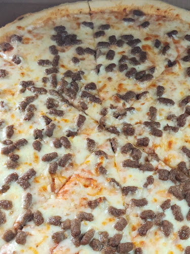 Opinii despre Geno's Pizza By The Slice în Fort Smith - Hospitality and gastronomy