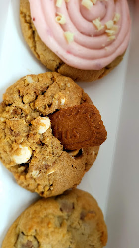 Crumbl Cookies - La Habra - Hospitality and gastronomy