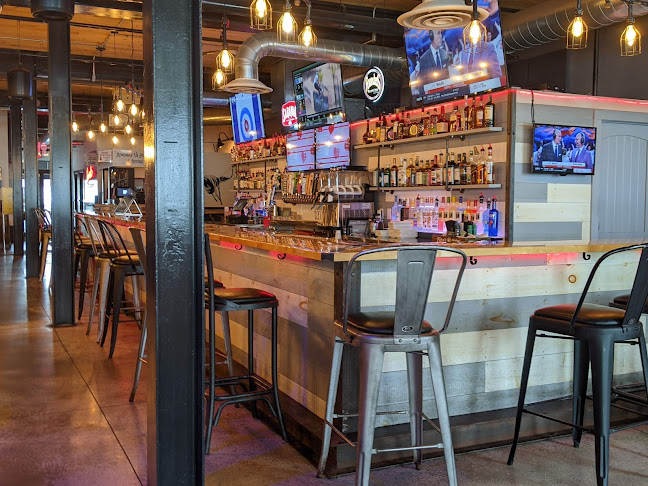 Chesterfield's Tavolo - Utica