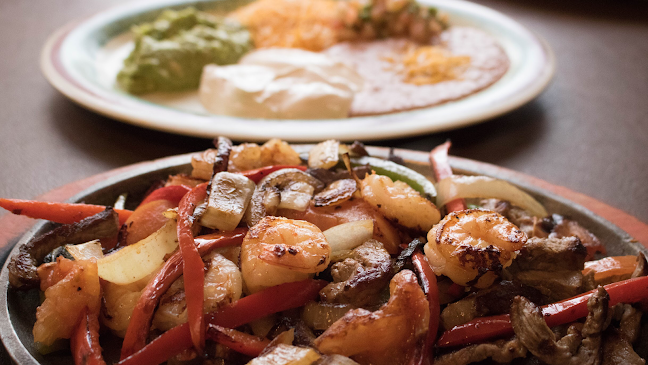 Opinii despre La Casa Del Rey Mexican Restaurant în Commerce City - Hospitality and gastronomy