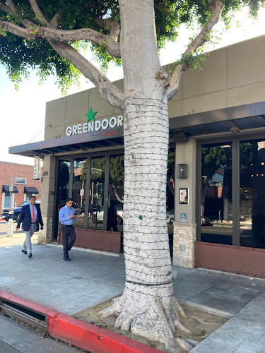 Comentarii opinii despre GREENDOOR Powered By Intelligentsia