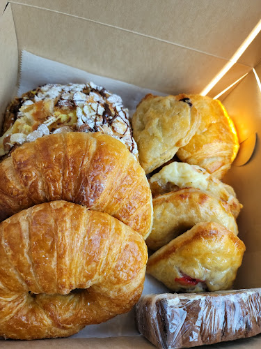 Comentarii opinii despre Georgia French Bakery & Cafe