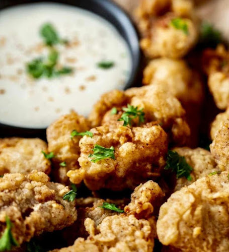 6112 SW 9th St, Des Moines, IA 50315, United States