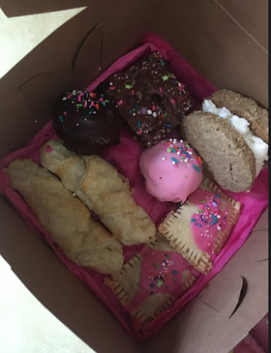 Opinii despre Sweet Em's Cake Boutique în Buffalo - Hospitality and gastronomy