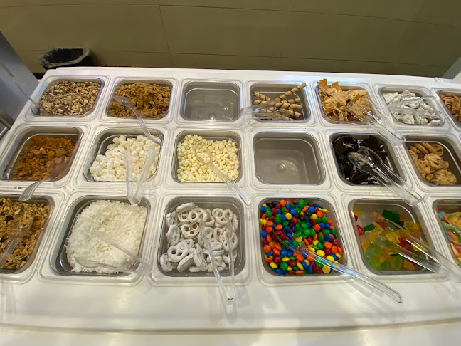Yogurtland Mountain View - Hospitality and gastronomy