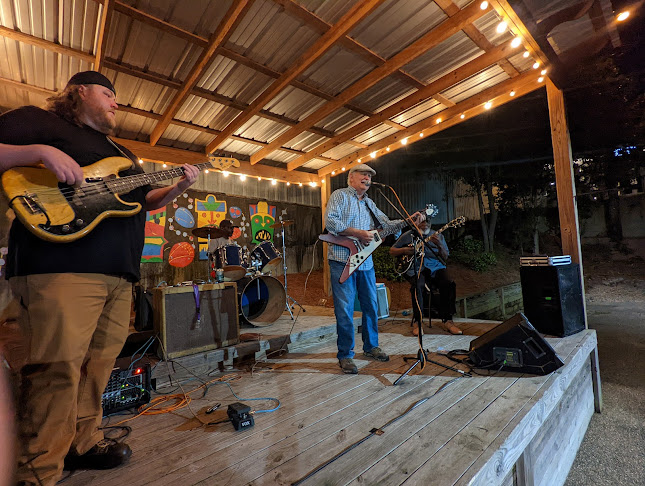 Comentarii opinii despre Fondren Public