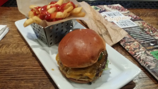 Comentarii opinii despre 19th Hole